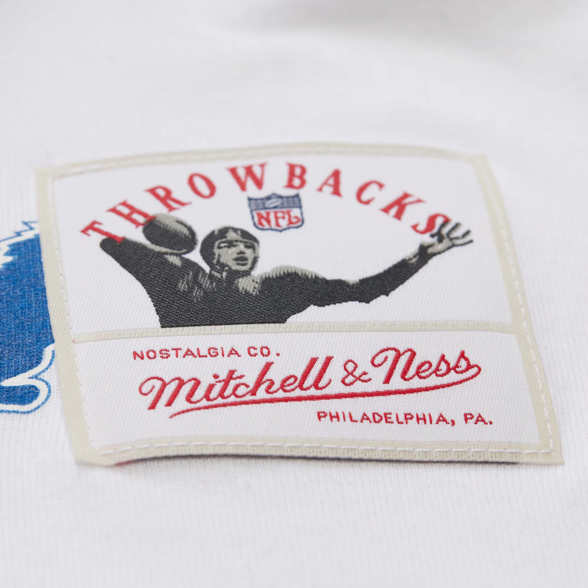 Men's Mitchell & Ness Barry Sanders White Detroit Lions Name & Number Team Origins Vintage Logo T-Shirt